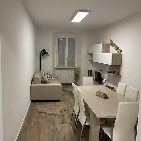 Ginevra A Apartment Trieste